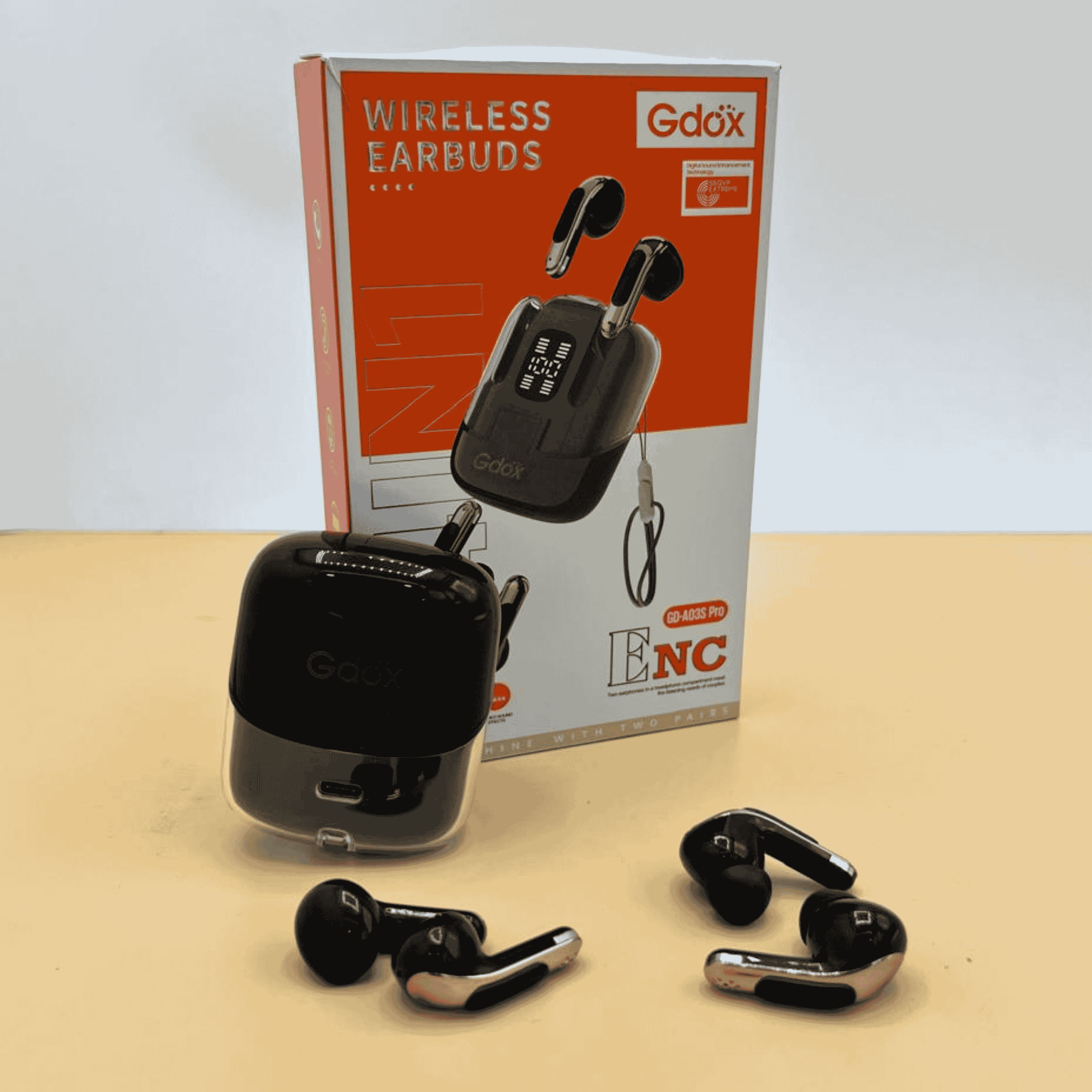 Deux écouteurs dans un compartiment pour casque répondent aux besoins d'écoute GD-A03S Pro Deux écouteurs dans un compartiment pour casque répondent aux besoins d'écoute GD-A03S Pro